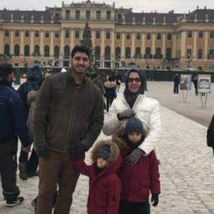 Meet your Posher, Motaz